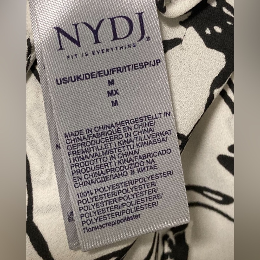 NYDJ blouse. - Picture 6 of 6
